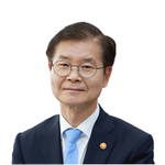 Jung Sik Lee (Minister of Employment and Labor at Ministry of Employment and Labor)